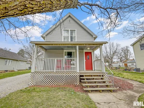 903 E Lake Ave, Peoria Heights, IL 61616