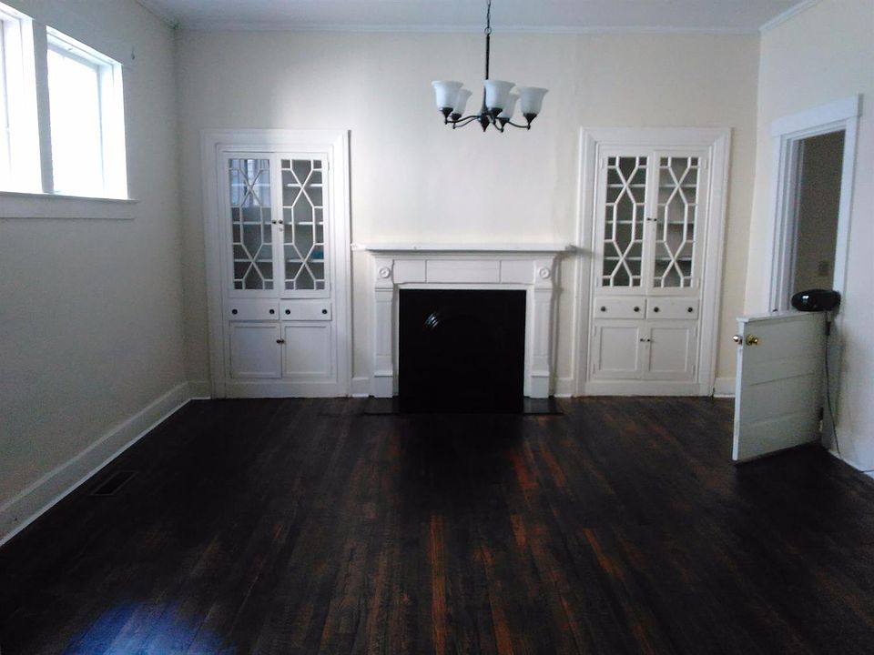 2nd image of 303 W 3rd St