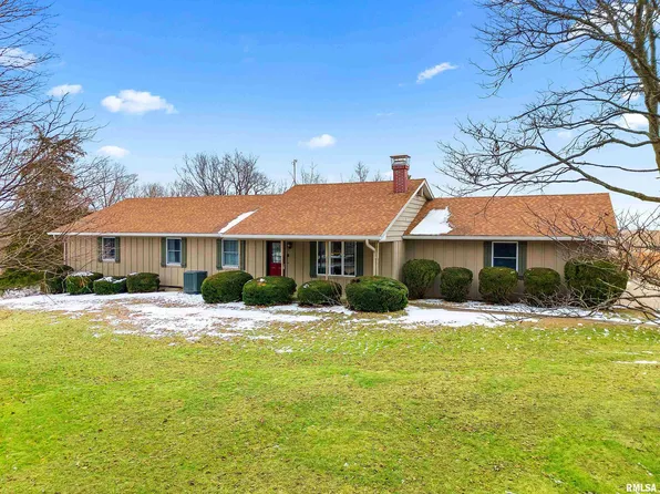 1522 N Stone School Rd, Elmwood, IL 61529