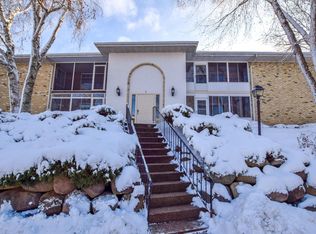 1 Golf Course Rd UNIT E, Madison, WI 53704