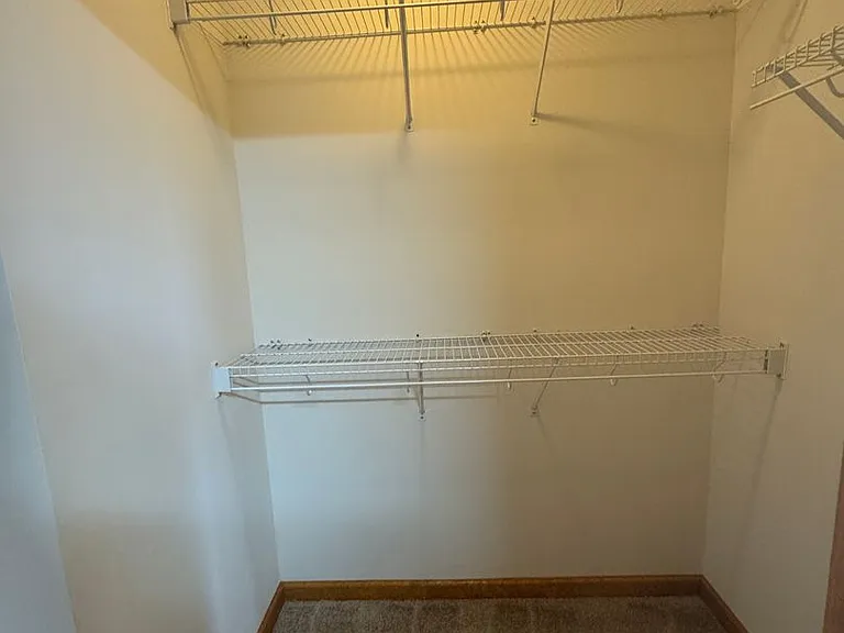 2047 Parkside Dr — Photo 19