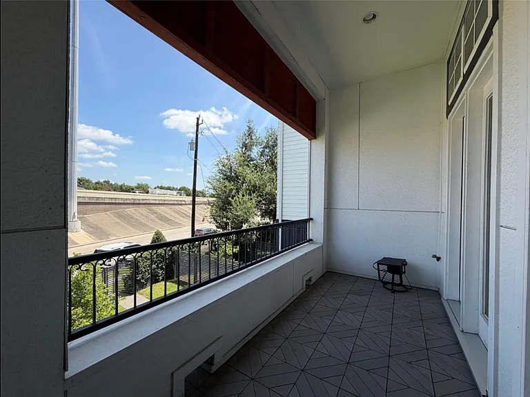 829 Cage St — Photo 12