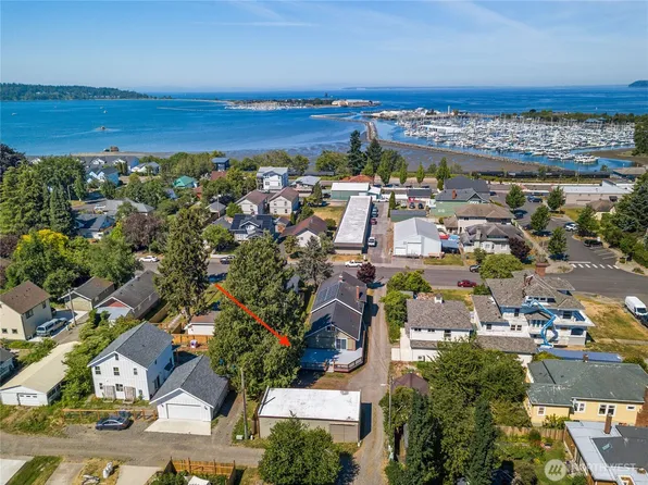 932 Third Street, Blaine, WA 98230