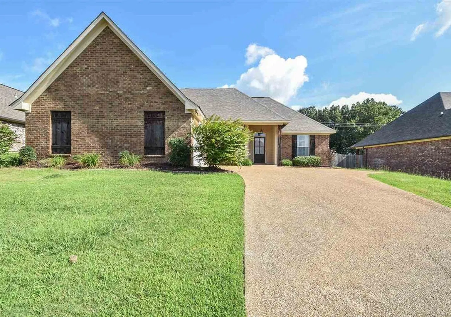 3 Bed / 2 Bath Home in Northwind in Gluckstadt — Photo 1