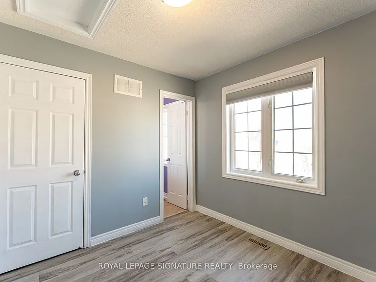 6 Innisvale Dr — Photo 7