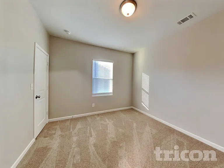 180 Bowen Way — Photo 10