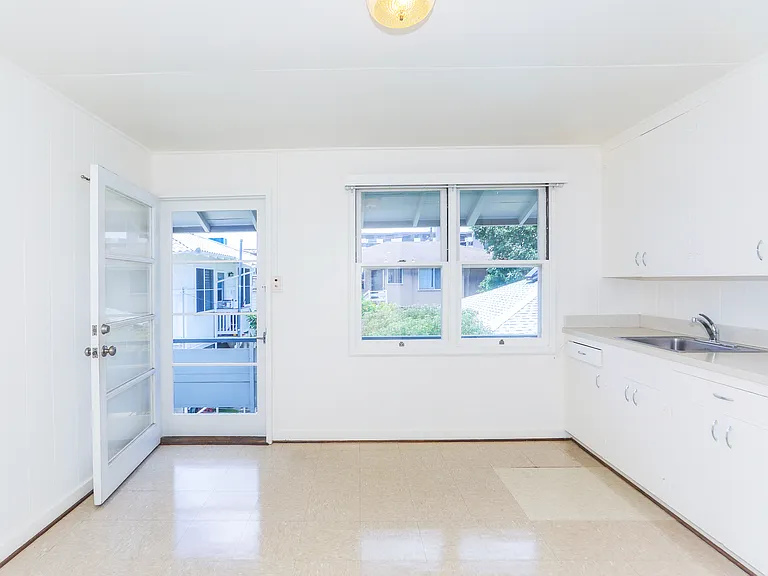 1918 Waiola St #4 — Photo 7