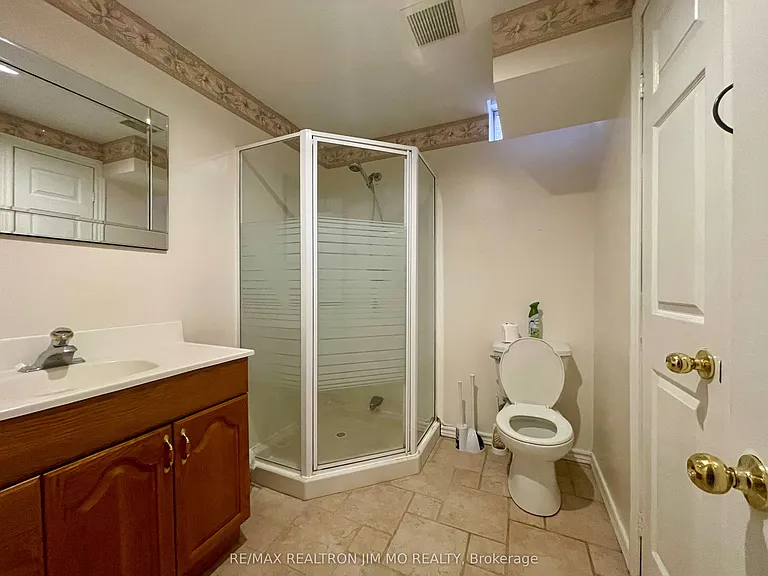 824 College Manor Dr #LOWER — Photo 12