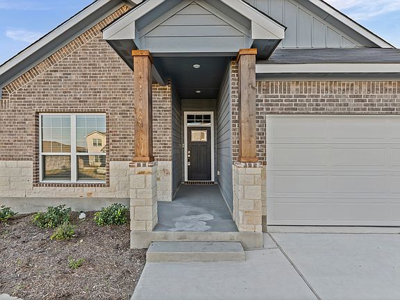 2nd image of 2025 Zabcikville Dr