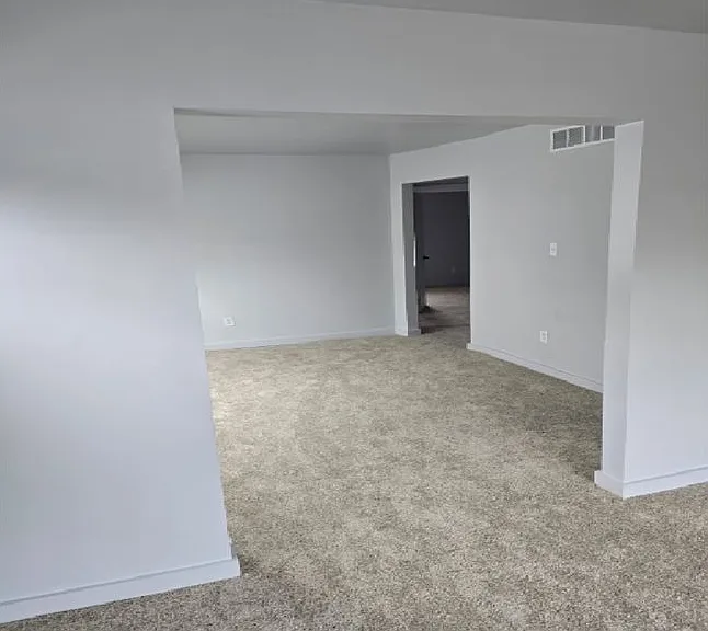 15756 Ohio St — Photo 18