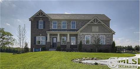1st image of 72 Hamlet Dr