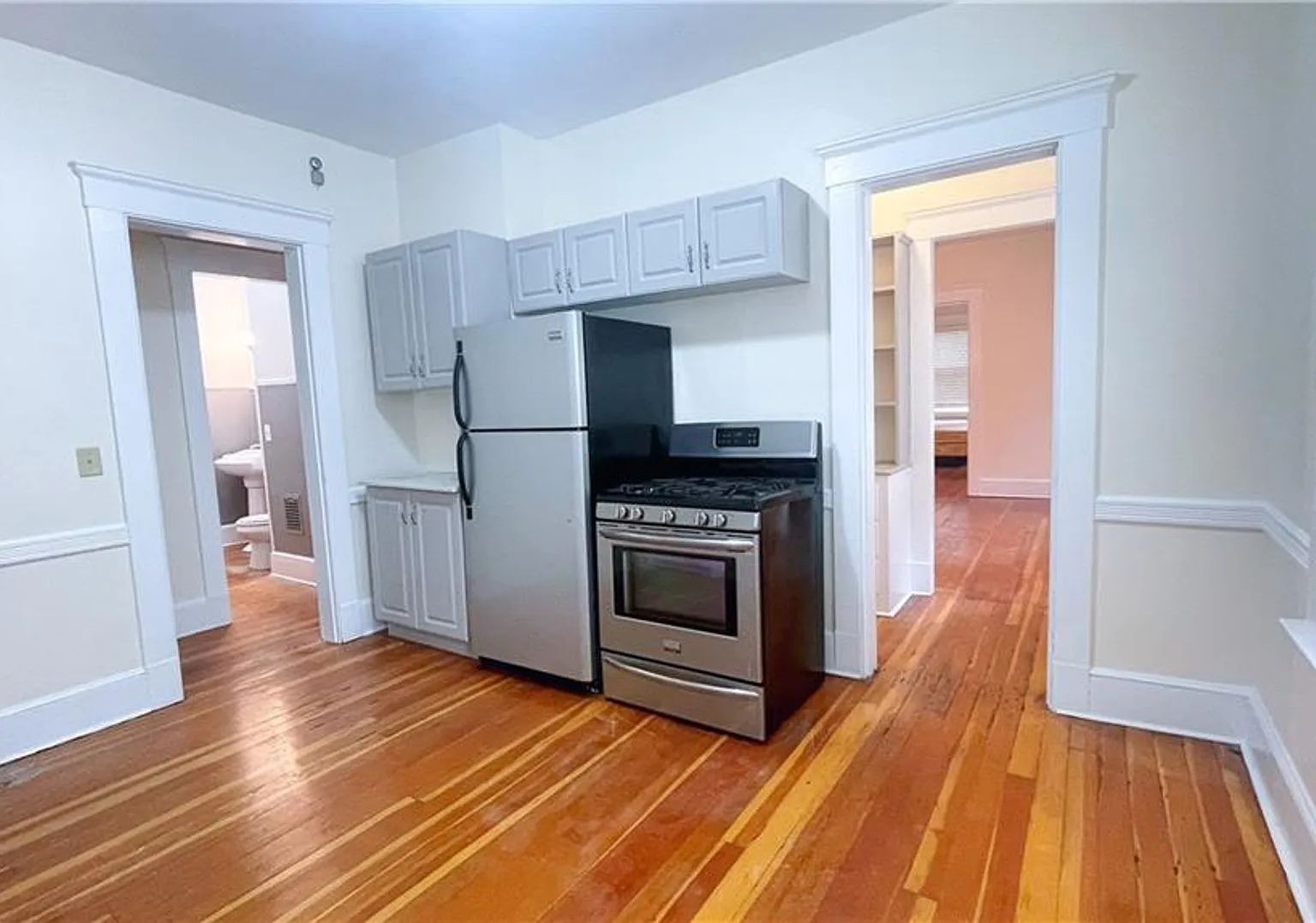 134 Mansfield St — Photo 4
