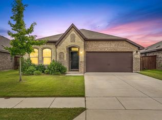 3216 Maroon Creek Rd, Aubrey, TX 76227