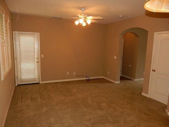 4th image of 4446 Helens Oaks Cir