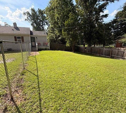 5th image of 120 Forest Hill Rd