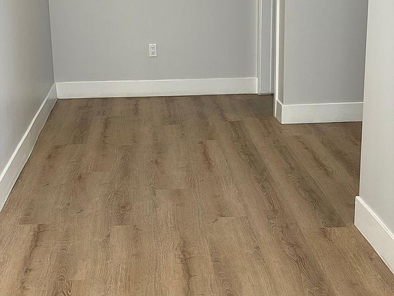 5th image of 6347 Farmdale Ave
