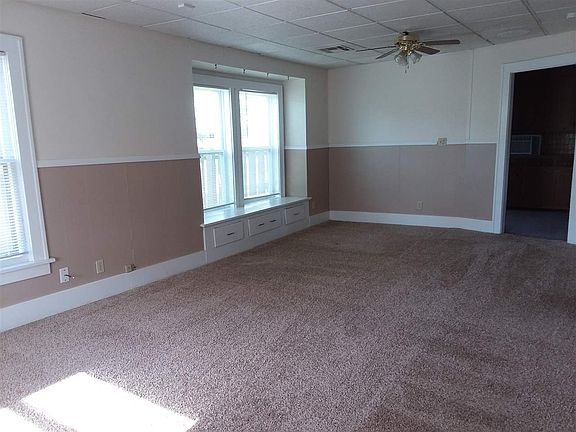 2nd image of 205 N Washington St