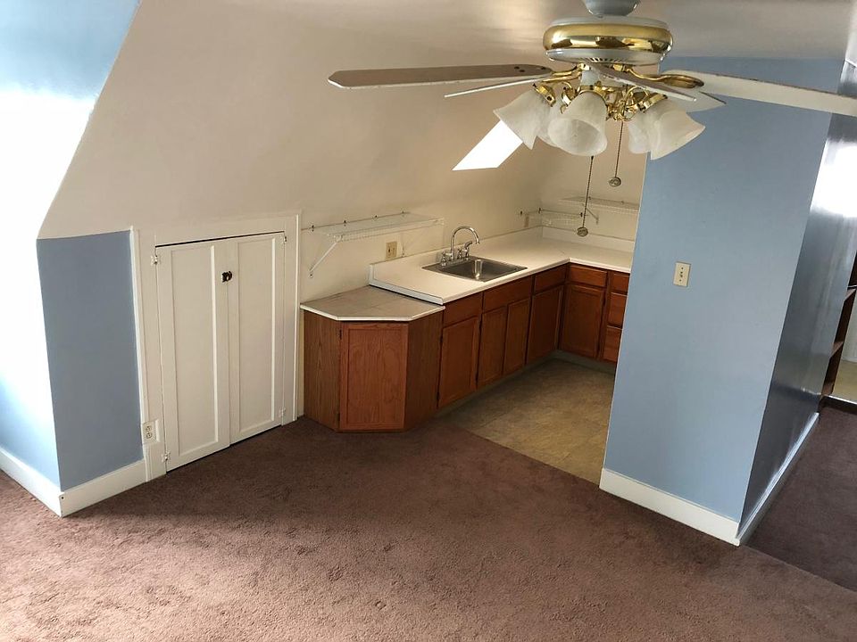 living room/kitchen