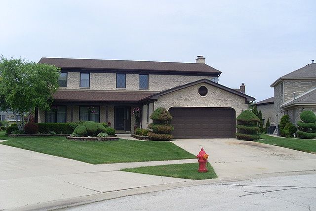 1st image of 706 Berkshire Ct