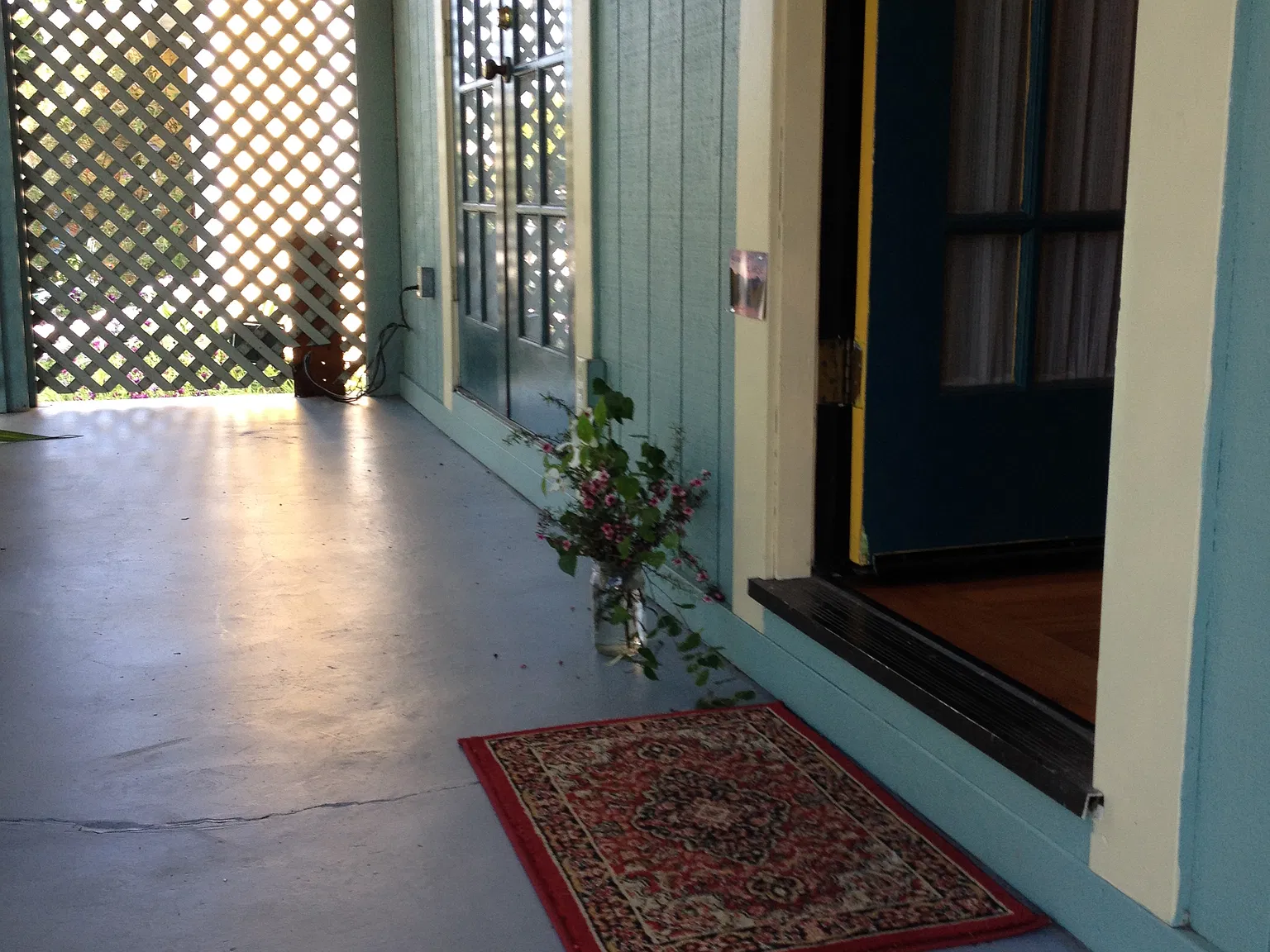 3 bed, 1410 sqft, $3,950 — Photo 3
