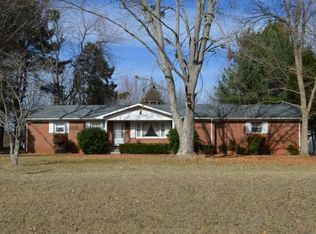 1005 Ga Crossing Rd, Winchester, TN 37398