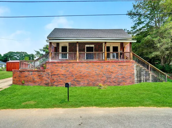 11 Blake St, Pelzer, SC 29669