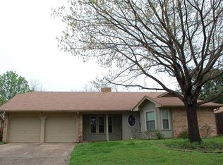 7521 Janetta Dr, North Richland Hills, TX 76180
