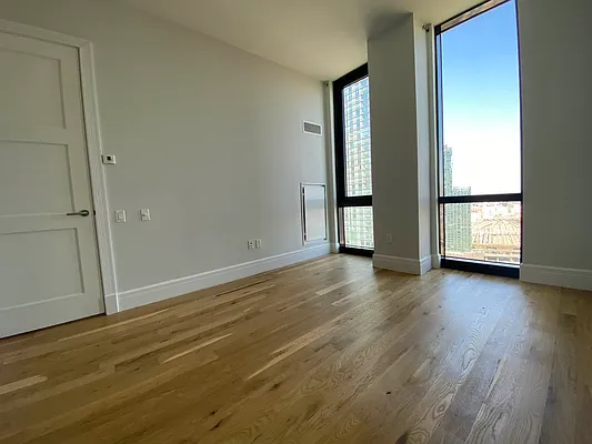 Rented by The KCI Group | media 80