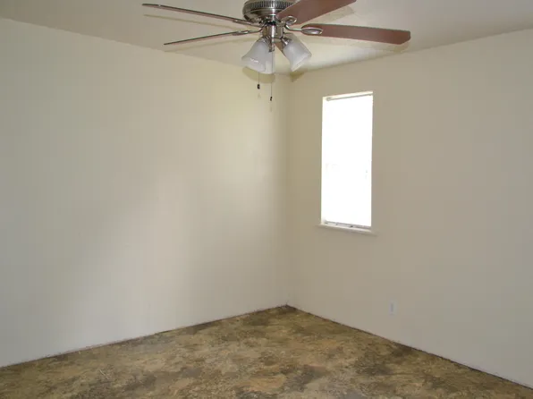 505 Foch St, Bryan, TX 77801