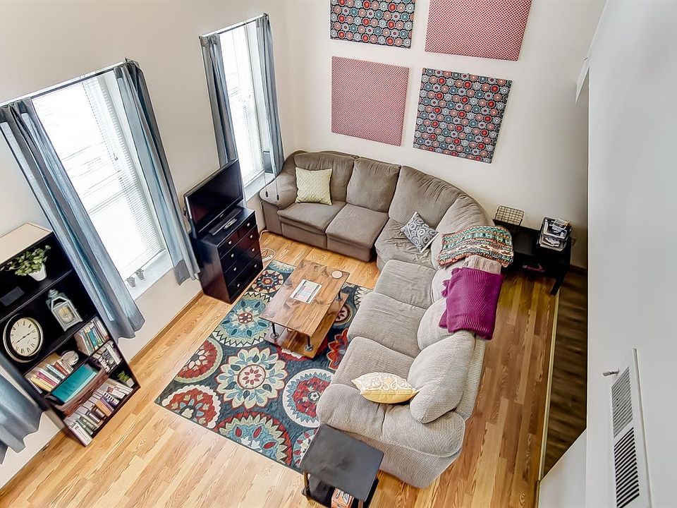 1st image of 300 Warner St #2F