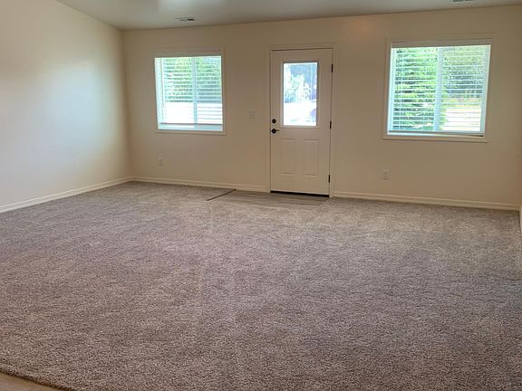 Living room 19.5 feet x 23 feet