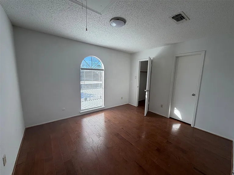 7821 Cook Rd — Photo 9