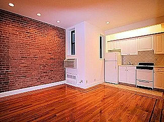 Rented by JM Preston Properties LLC | media 27