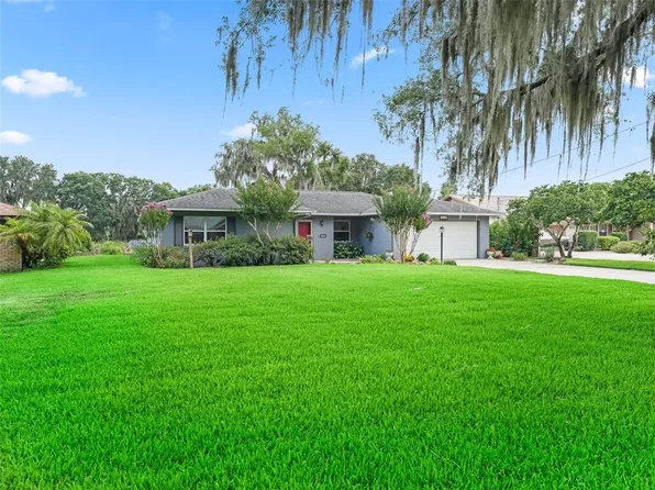 5540 E Harbor Dr, Fruitland Park, FL 34731