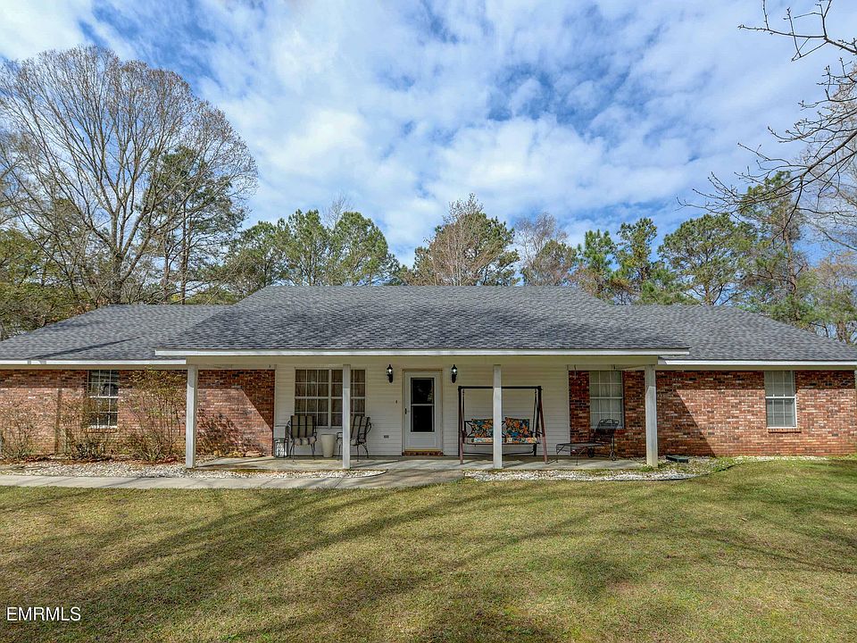 1st image of 575 Tanner Cir