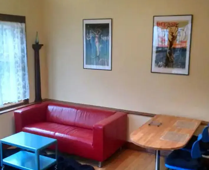3821 N Gantenbein Ave #B — Photo 3