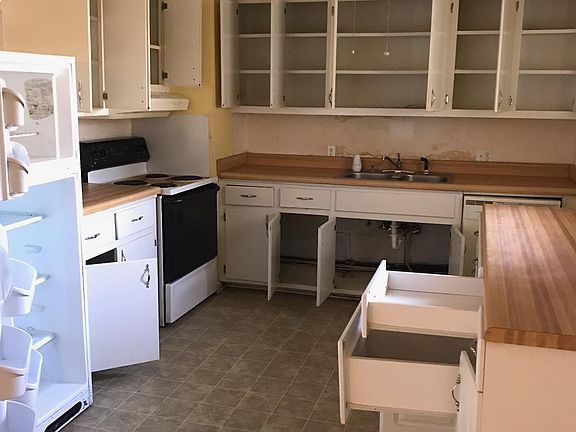 4th image of 4946 Redwood Dr