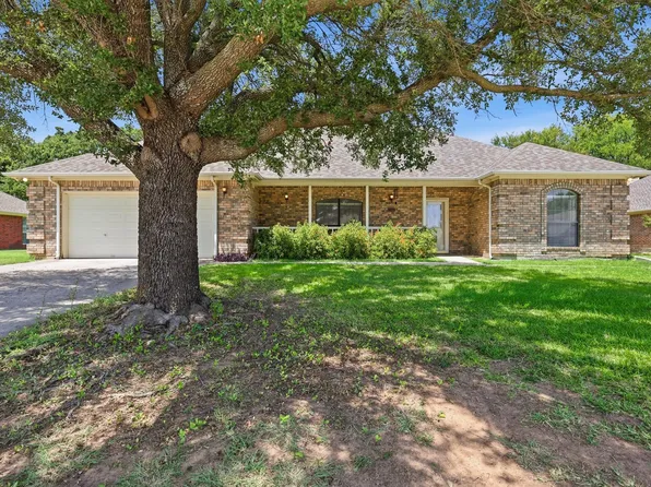 2103 Fair Oaks Dr, Bridgeport, TX 76426