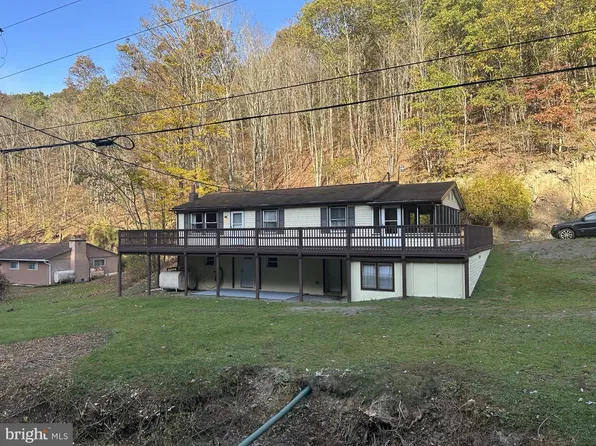 12454 Henderson Overlook Rd, Huntingdon, PA 16652