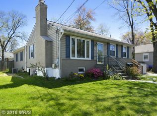 10003 Montauk Ave, Bethesda, MD 20817