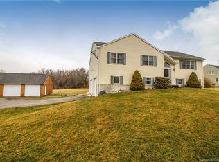 201 Cemetery Rd, Canterbury, CT 06331