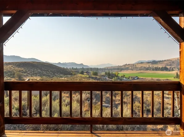 13 Serviceberry Road, Winthrop, WA 98862