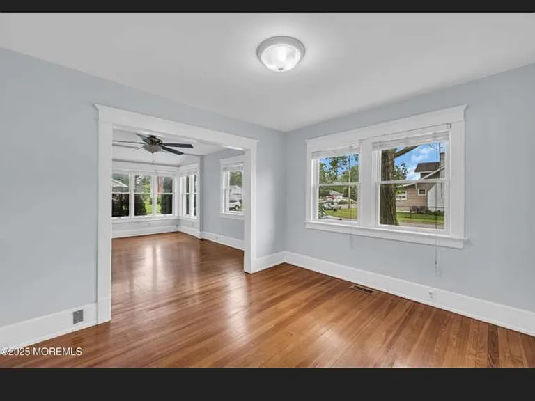 645 Campbell Ave — Photo 15