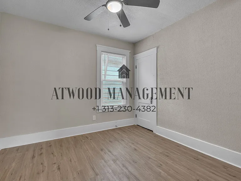 8193 Traverse St — Photo 9