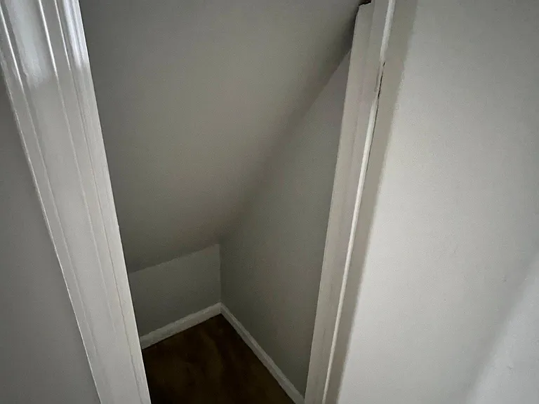 627 Harvey St — Photo 30