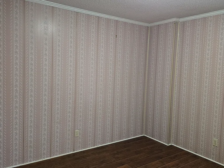 401 Pecan St — Photo 13