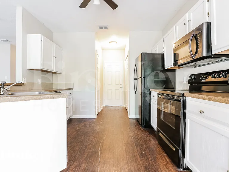 5210 Prime Ter — Photo 5