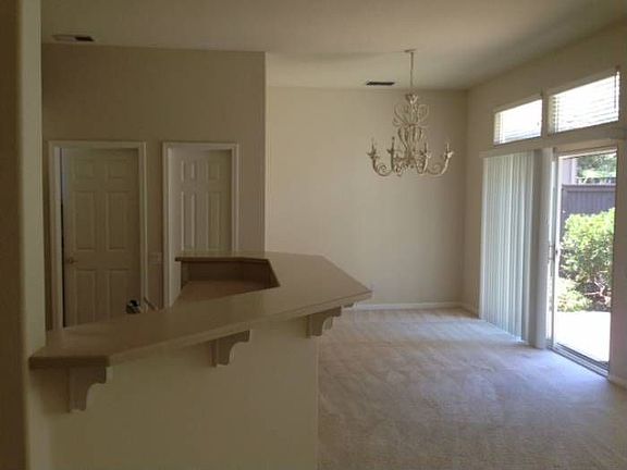 dining bar/ dining room