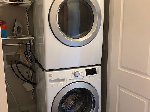 4th image of 54592 Twyckenham Dr #1