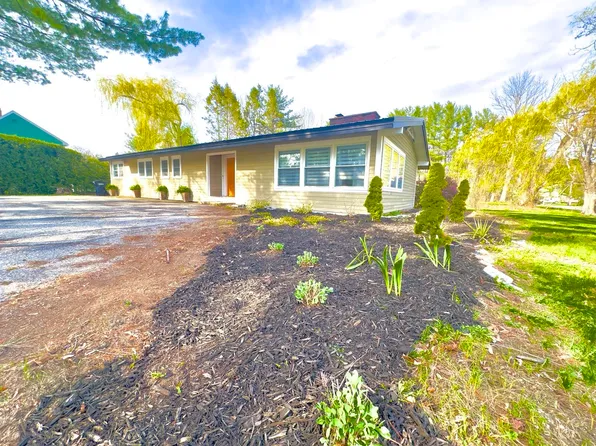 410 Mount Hope Avenue, Bangor, ME 04401